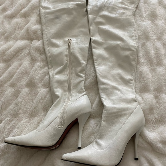 CHROME WHITE OVER THE KNEE BOOTS 6 - Picture 2 of 6